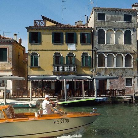 Casa Virginia Direct At The Canal Cannaregio With Own Roof Terrace Venice Exterior photo