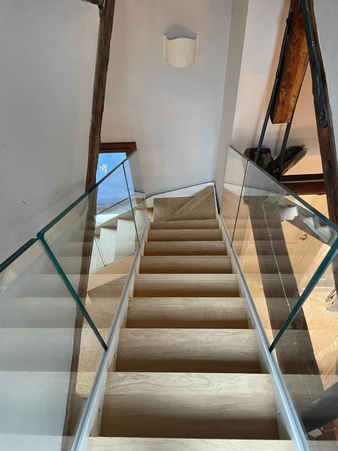 Casa Virginia Direct At The Canal Cannaregio With Own Roof Terrace Venice Exterior photo